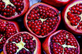 Mastering the Art of Pomegranate: A Guide to Opening and Enjoying Nature’s Jewel