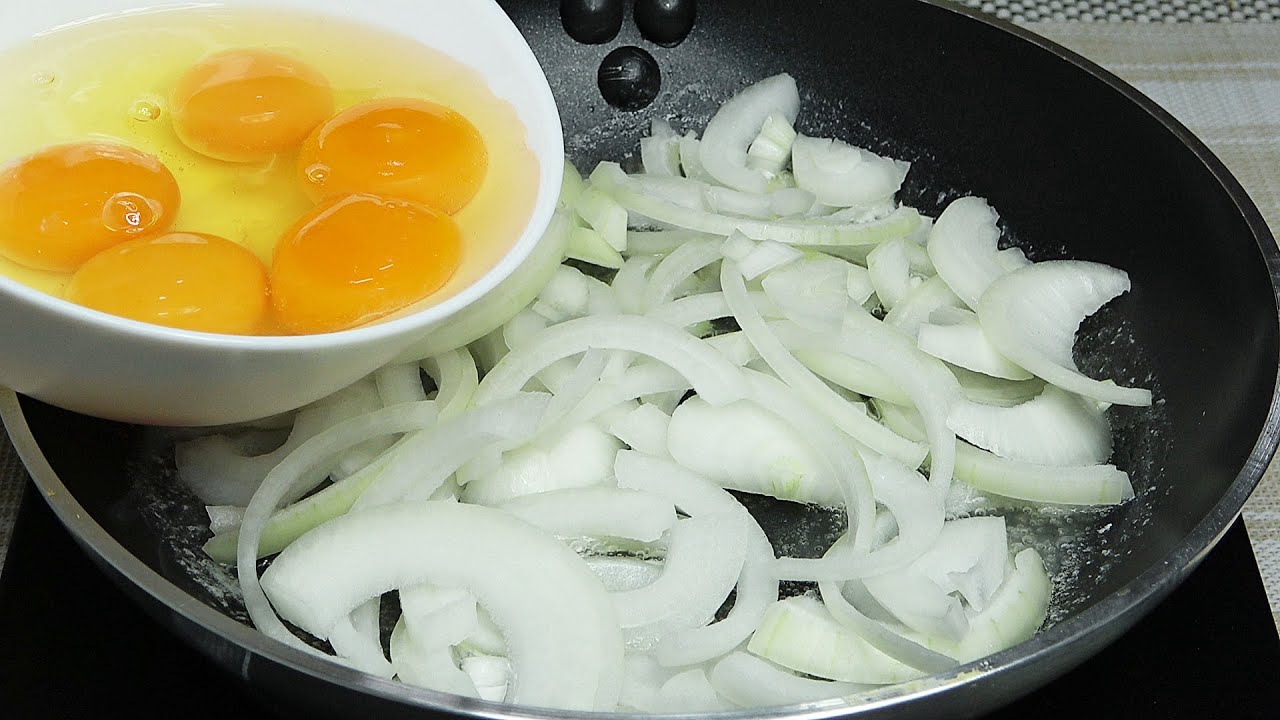 Delight Your Taste Buds with This Delicious Onion and Egg Recipe!