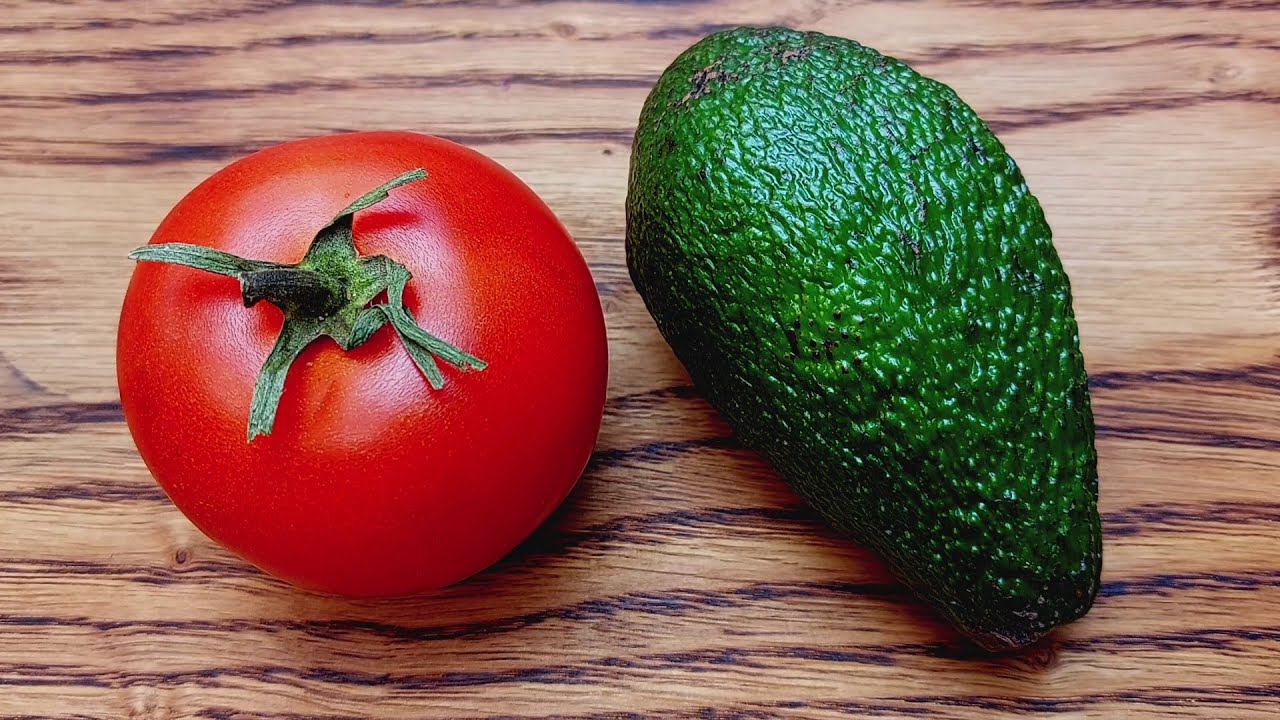 Savor the Freshness: 10-Minute Healthy Avocado and Tomato Salad for Weight Loss