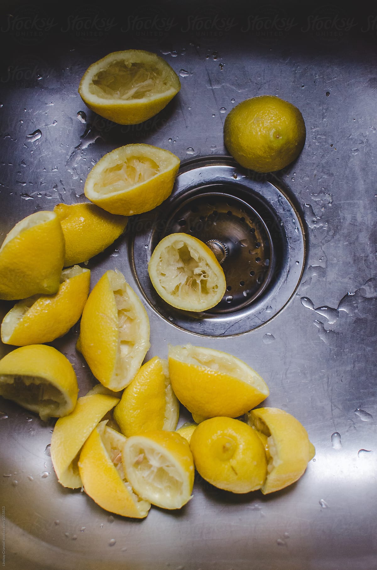 The Magic of a Lemon in Your Kitchen Sink