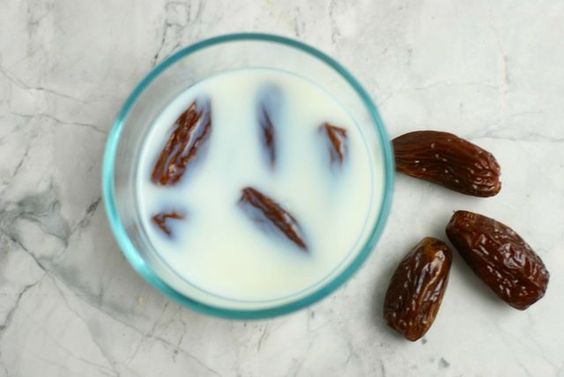 Delightful Hot Milk and Dates Recipe: A Sugar-Free Treat in Just 5 Minutes