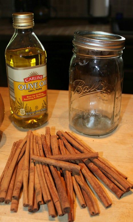 How to Make Homemade Cinnamon Oil: A Simple Guide