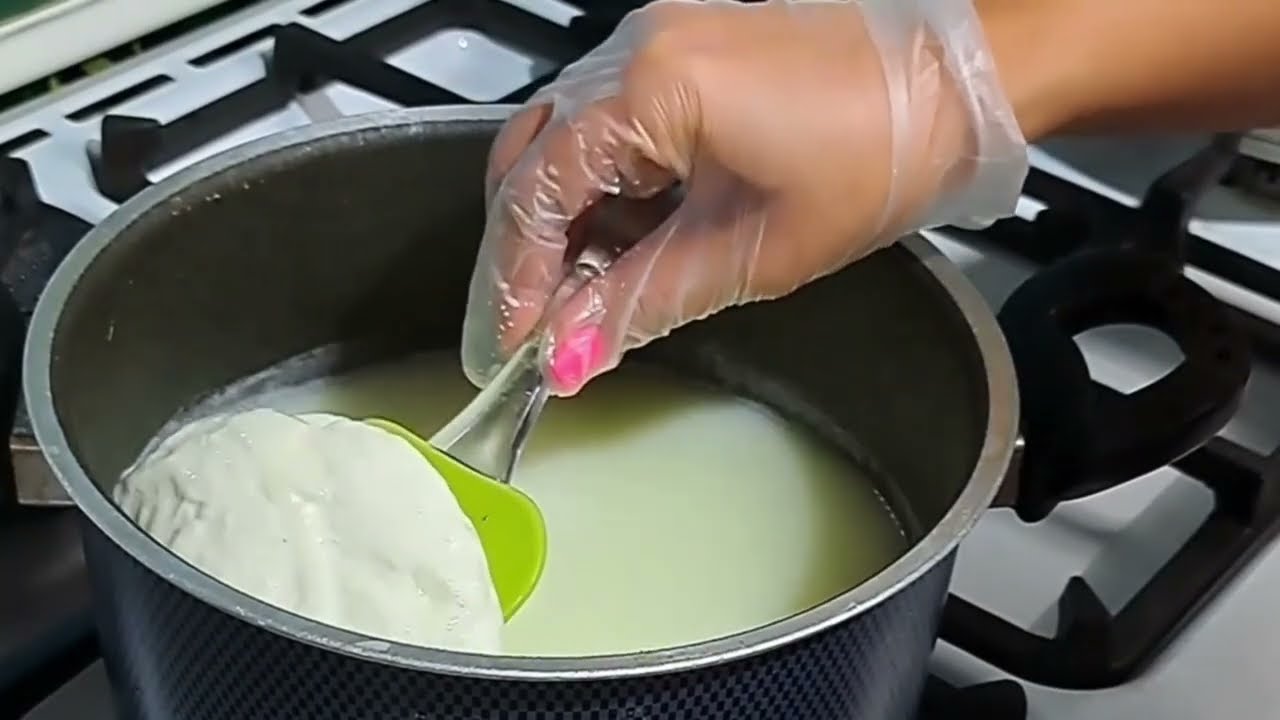 Homemade Mozzarella Cheese: A Quick and Easy Recipe