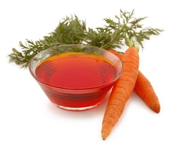 Introduction to the Amazing Benefits of Carrot Oil