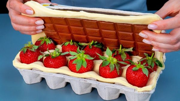 Easy and Delicious Puff Pastry Dessert with Apples, Strawberries, and Black Chocolate