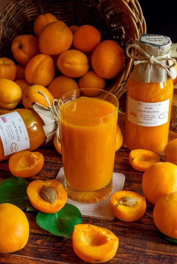 Homemade Apricot Nectar: Enjoy the Sweetness of Summer All Year Round