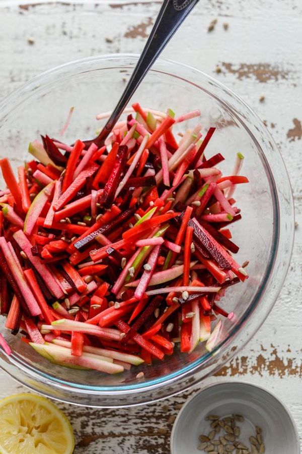 Refreshing Beetroot Salad with Apple and Onion