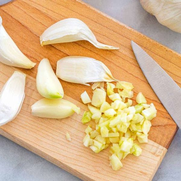 The Power of Raw Garlic for Your Health